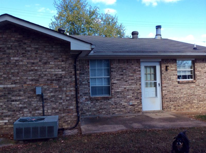 698 Mercer Dr, Hermitage, TN 37076