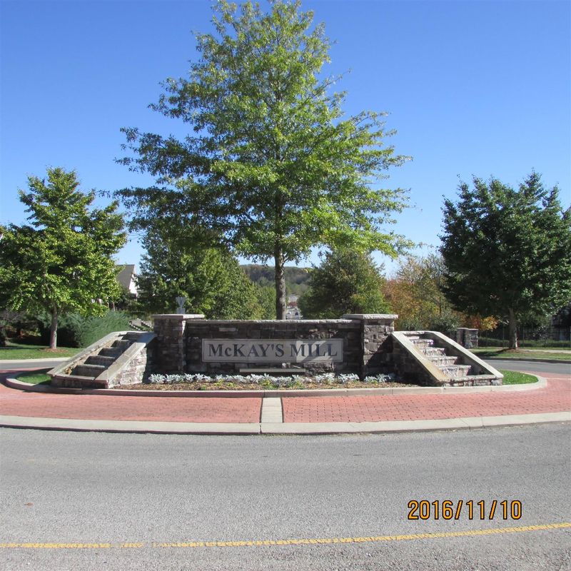 1016 Dunrobin Dr, Franklin, TN 37067