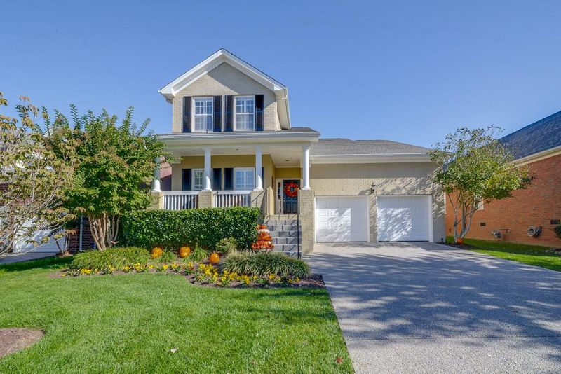 1016 Dunrobin Dr, Franklin, TN 37067