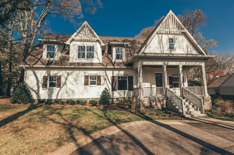 944A Battery Ln, Nashville, TN 37215