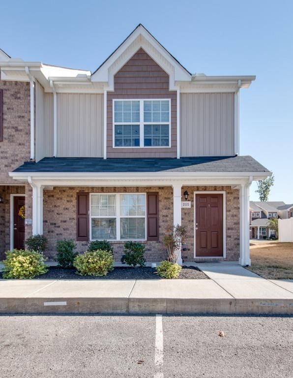 2115 Debonair Ln, Murfreesboro, TN 37128
