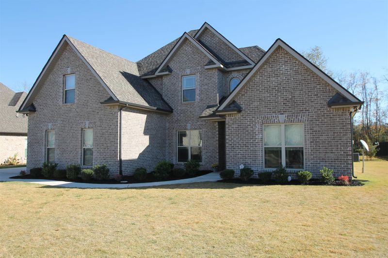2423 Dewdrop Ct, Murfreesboro, TN 37128