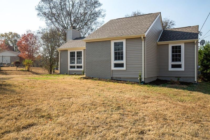 211 Creekview Dr, Mount Juliet, TN 37122