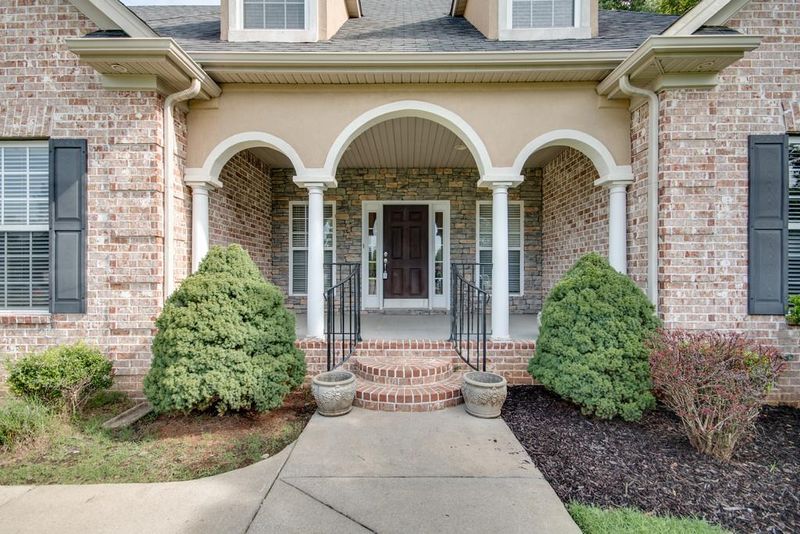 1215 Mullberry Ct, Murfreesboro, TN 37130