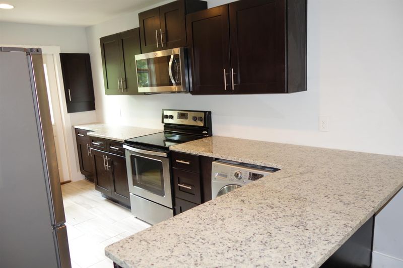325 Grace St Unit B, Nashville, TN 37207