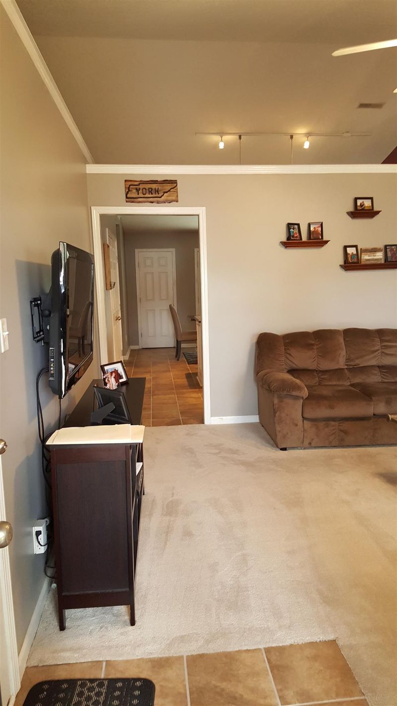 2067 Stoney Meadow Dr, Murfreesboro, TN 37128
