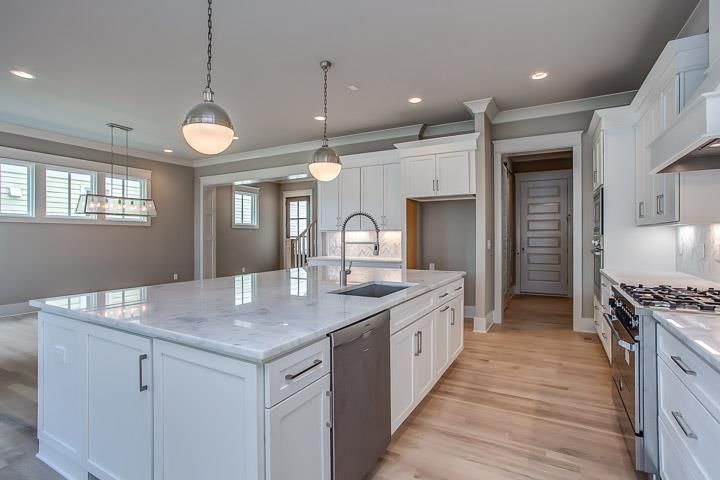 1926 Kimbark Dr, Nashville, TN 37215