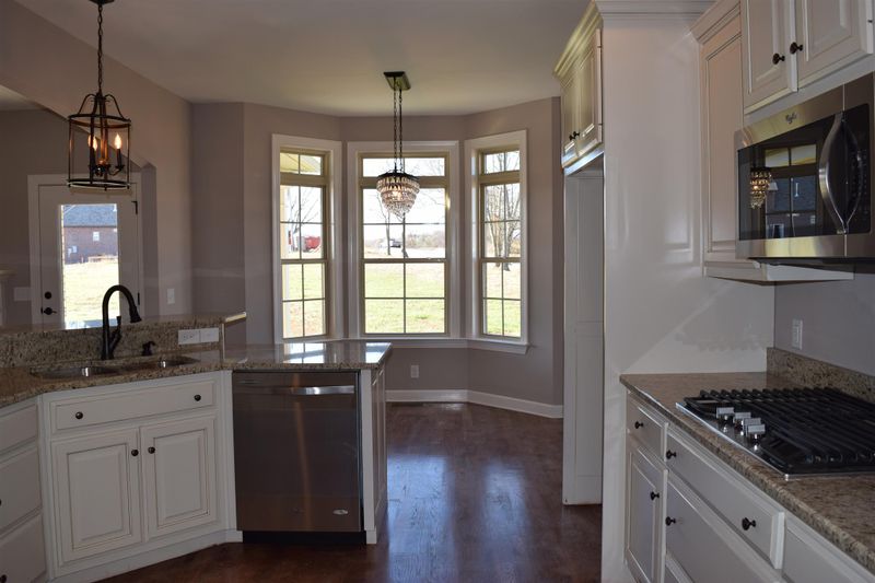 1002 Double Tree Ln, Gallatin, TN 37066