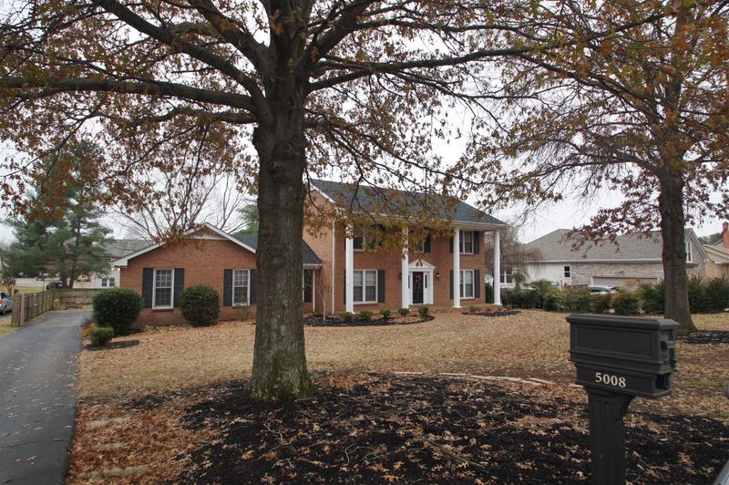5008 Langford Ps, Old Hickory, TN 37138
