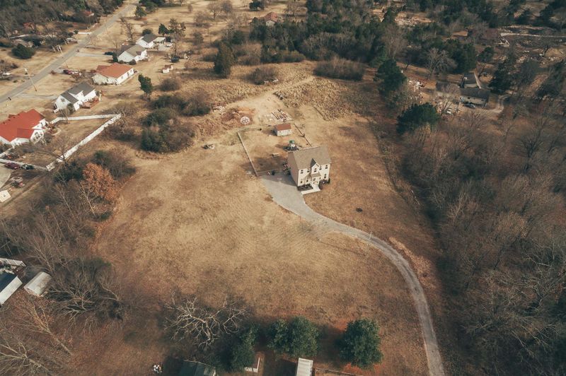 1231 Lock 4 Rd, Gallatin, TN 37066