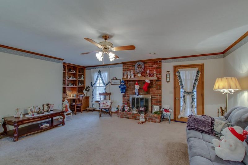 308 Dorris Ct, Hendersonville, TN 37075