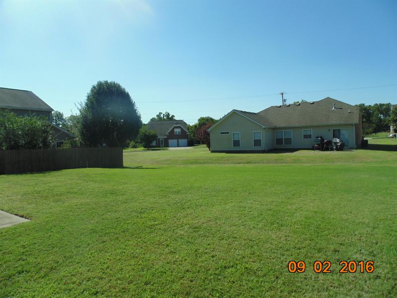 2305 Hockett Dr, Nashville, TN 37218