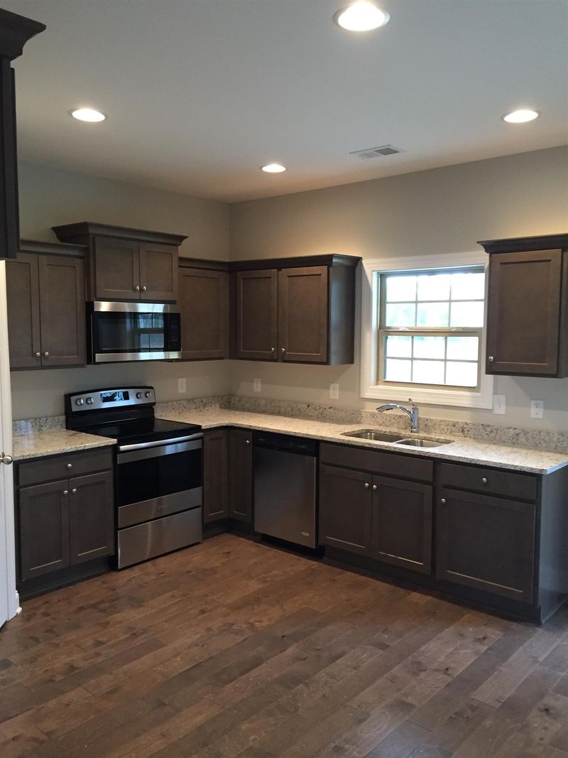5113 Cloverhill Dr, Murfreesboro, TN 37129