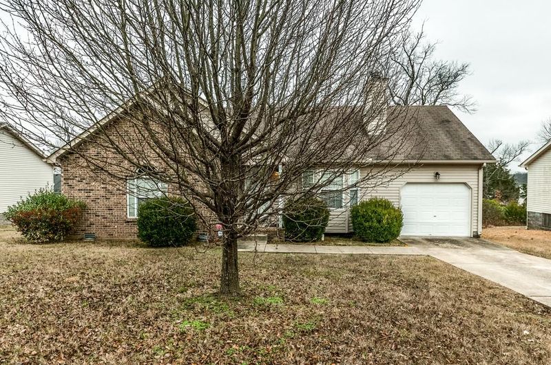 1427 Tuffnell Dr, La Vergne, TN 37086