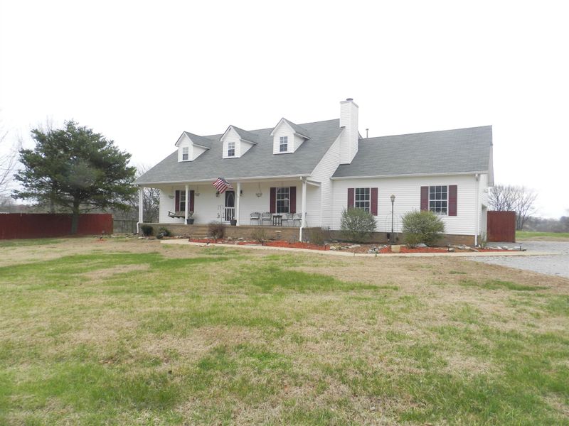 881 Beechcroft Rd, Spring Hill, TN 37174