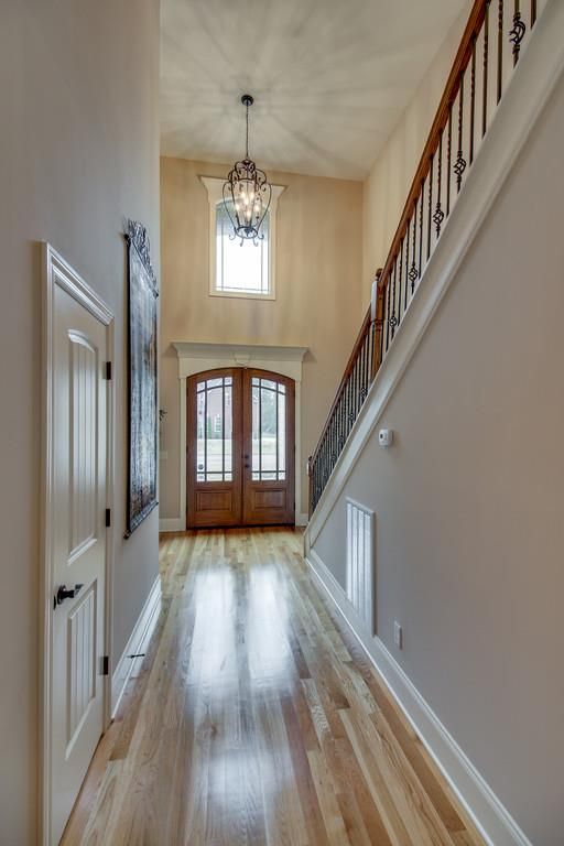 2022 Higgins Ln, Murfreesboro, TN 37130