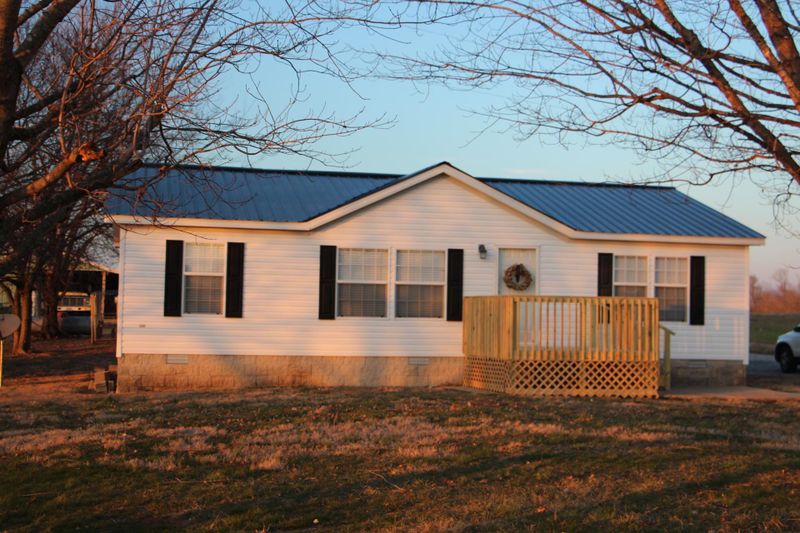 5714 Draper Rd, Springfield, TN 37172