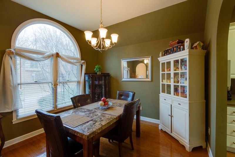 5120 Bay Overlook Dr, Hermitage, TN 37076