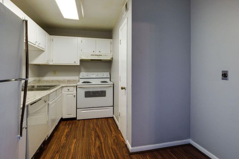 370 Wallace Rd E15 #E15, Nashville, TN 37211
