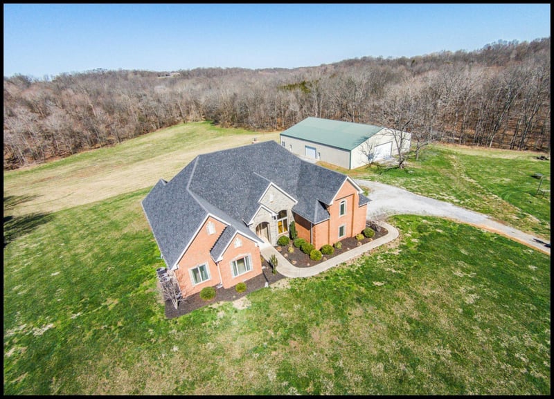 5108 Drake Rd, Cedar Hill, TN 37032
