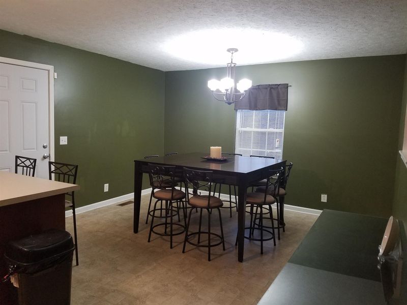 1024 Woodbrier Ln, Greenbrier, TN 37073
