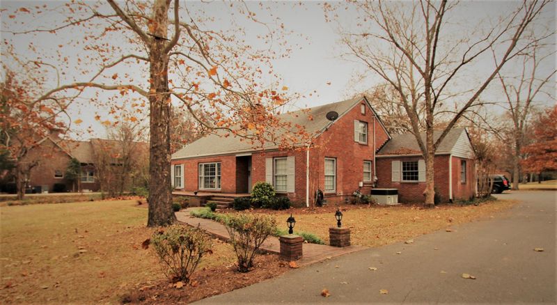 514 W Spring St, Lebanon, TN 37087