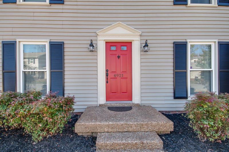4921 Yorkshire Rd, Nashville, TN 37211
