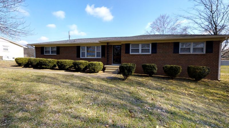 206 Creek Trl, Columbia, TN 38401