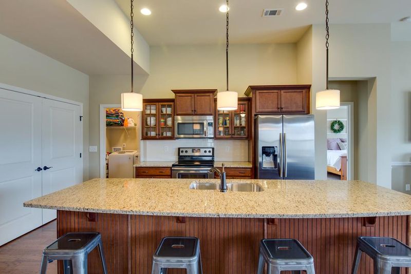 303 Sword Ln, Mount Juliet, TN 37122