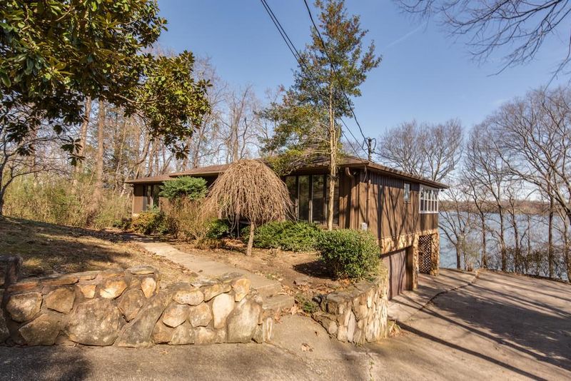 709 Lakeview Cir, Mount Juliet, TN 37122
