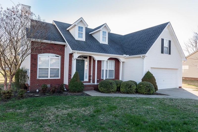2107 Moonlite Ct, Murfreesboro, TN 37128