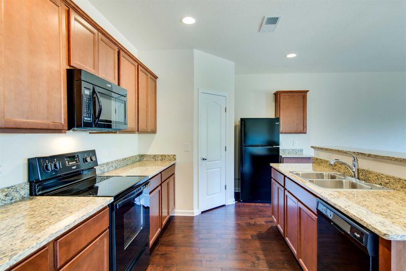 3418 Dizzy Dean Dr, Murfreesboro, TN 37128
