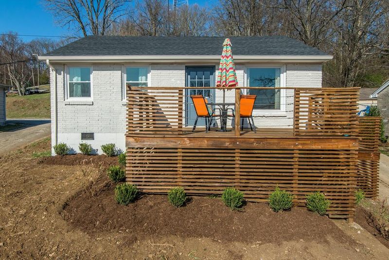 509 Ben Allen Rd, Nashville, TN 37216