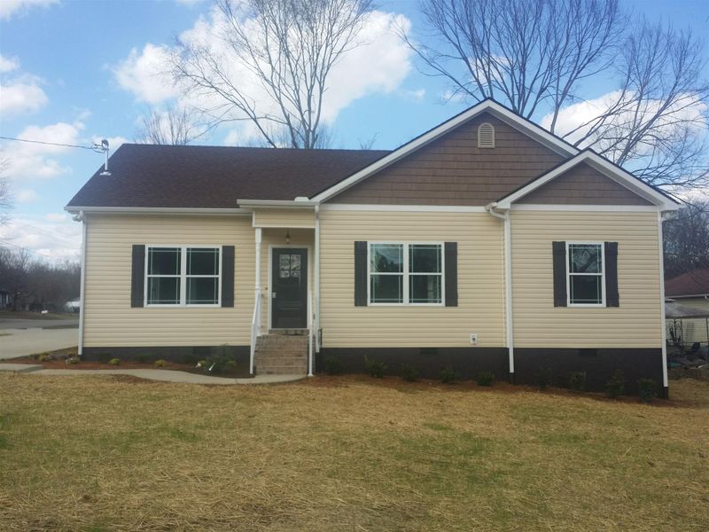 868 Baker Rd, Smyrna, TN 37167