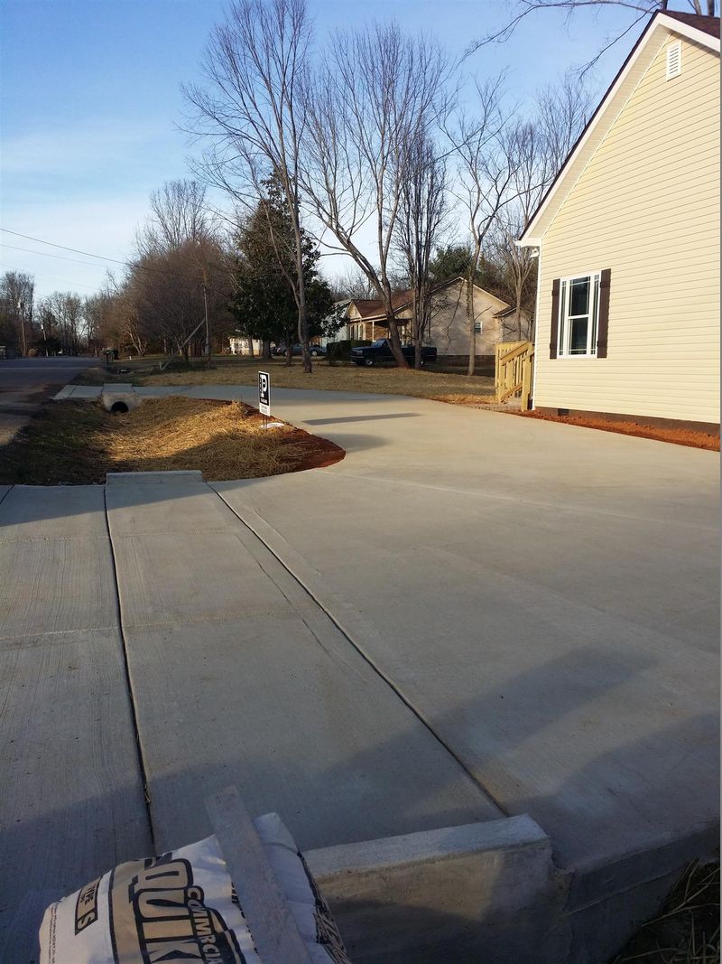 868 Baker Rd, Smyrna, TN 37167
