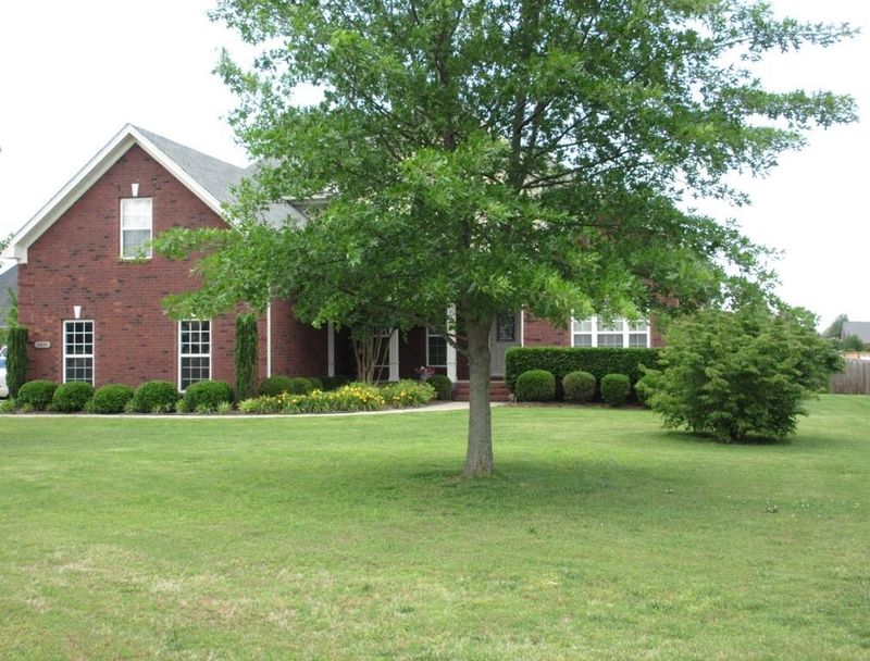 2633 Jim Houston Ct, Murfreesboro, TN 37129