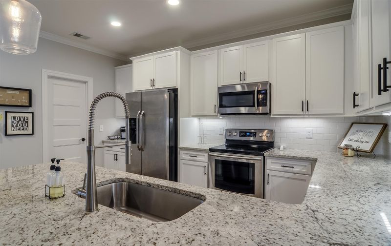 3223 Blue Sky Dr, Murfreesboro, TN 37130