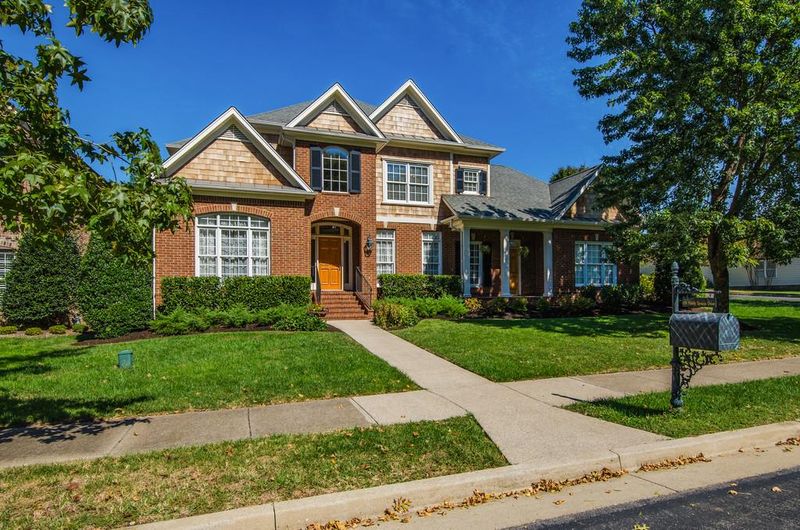 670 Pebble Springs Dr, Franklin, TN 37067