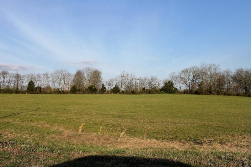 1375 Polo Fields Ln, Columbia, TN 38401