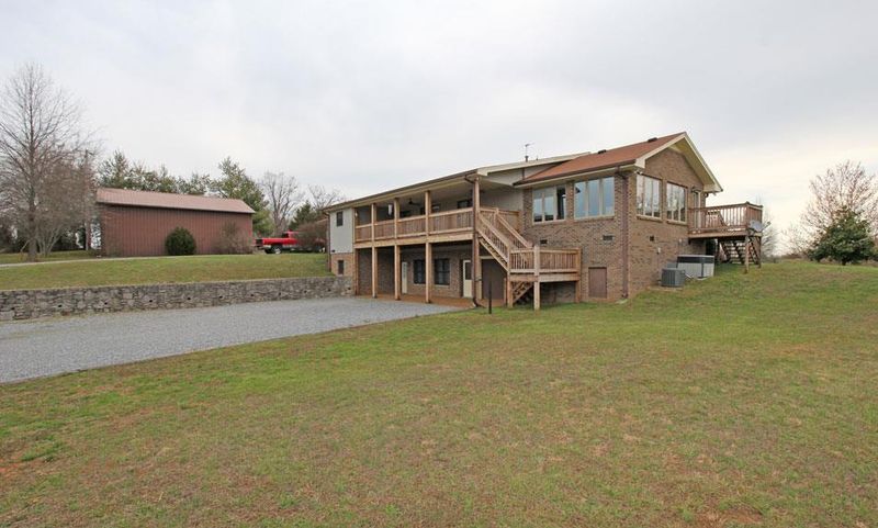 3193 Friendship Rd, Cross Plains, TN 37049
