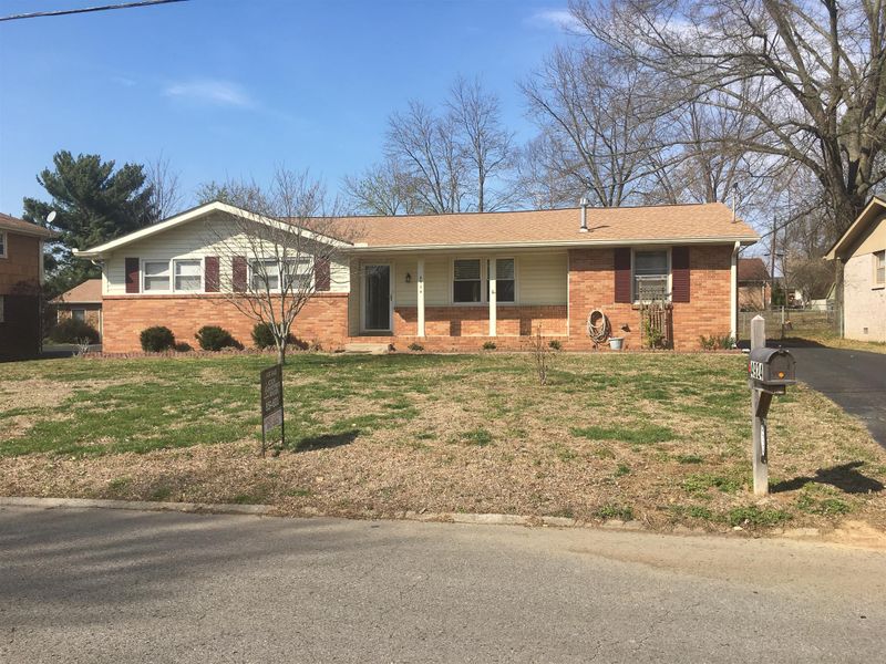 4924 Rainer Dr, Old Hickory, TN 37138