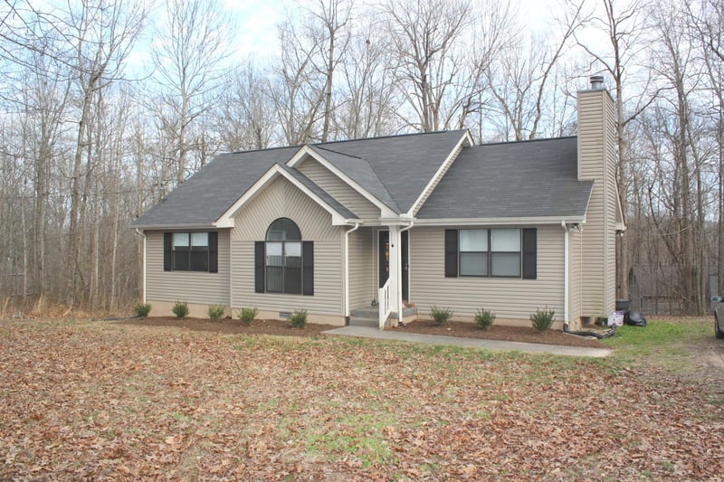 1040 Crane Ct, Kingston Springs, TN 37082