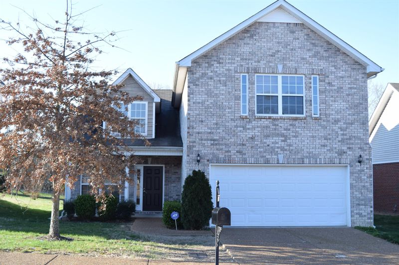 135 Sundown Dr, Antioch, TN 37013