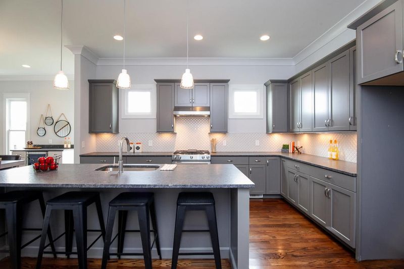 1606 Holly St, Nashville, TN 37206