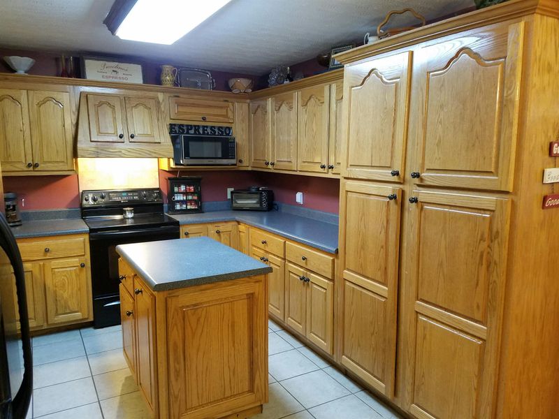 15 River Pointe Ln, Carthage, TN 37030
