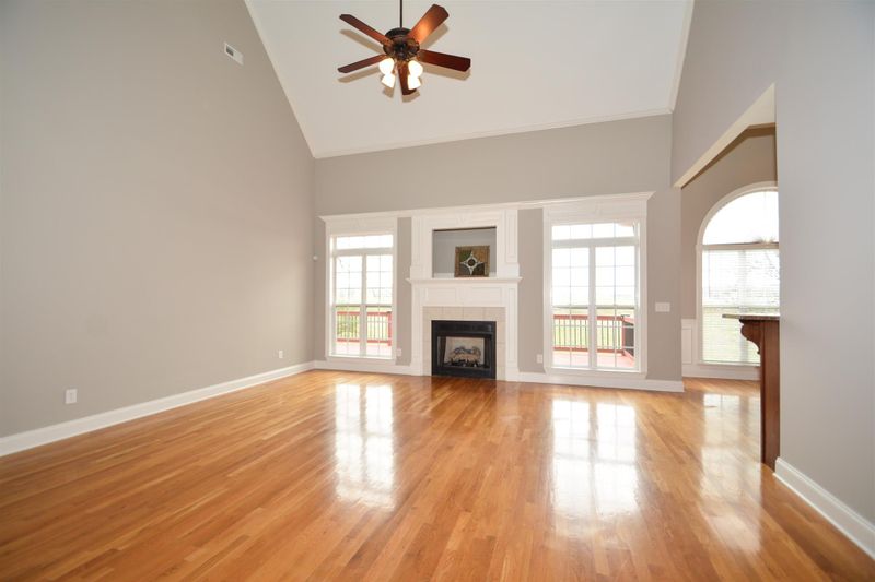 909 Northbrook Ct, Murfreesboro, TN 37130