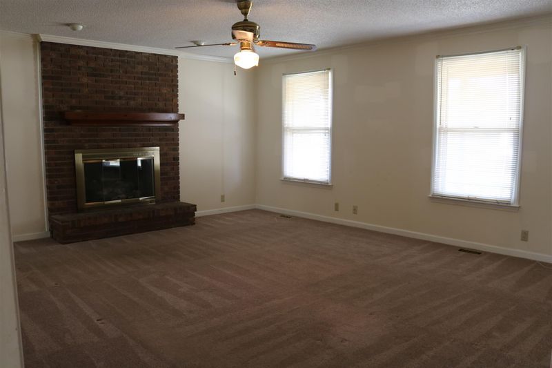 2306 Sulphur Springs Rd, Murfreesboro, TN 37129