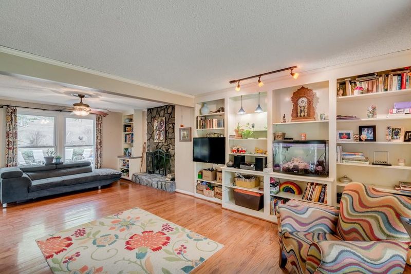 546 Hickory Trail Dr, Nashville, TN 37209