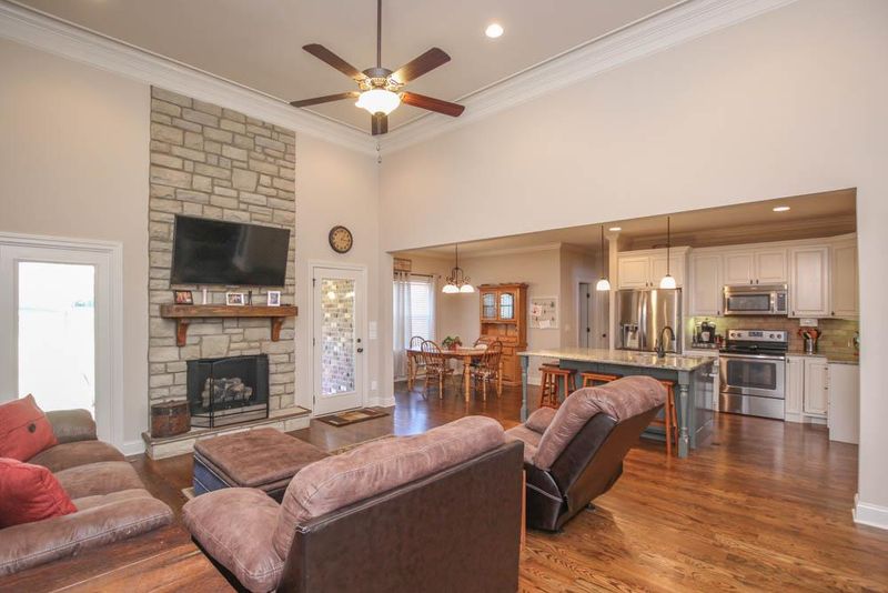 110 Waters Hill Cir, Lebanon, TN 37087