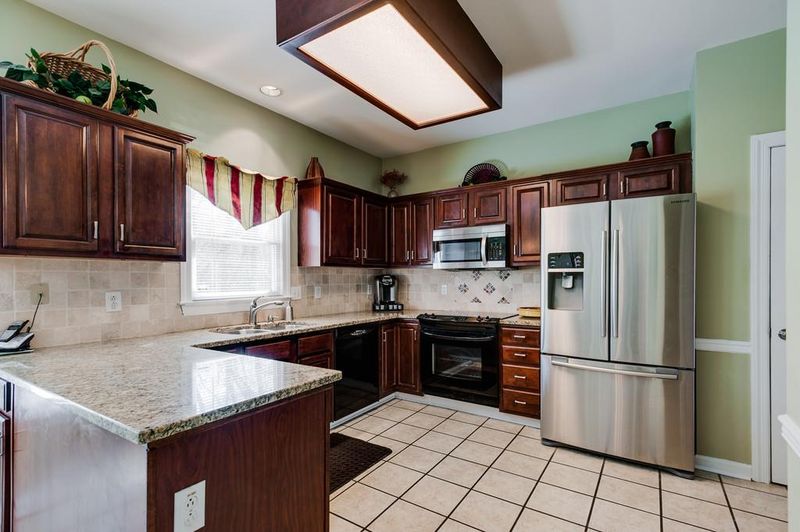 511 Castlebury Ct, Franklin, TN 37064